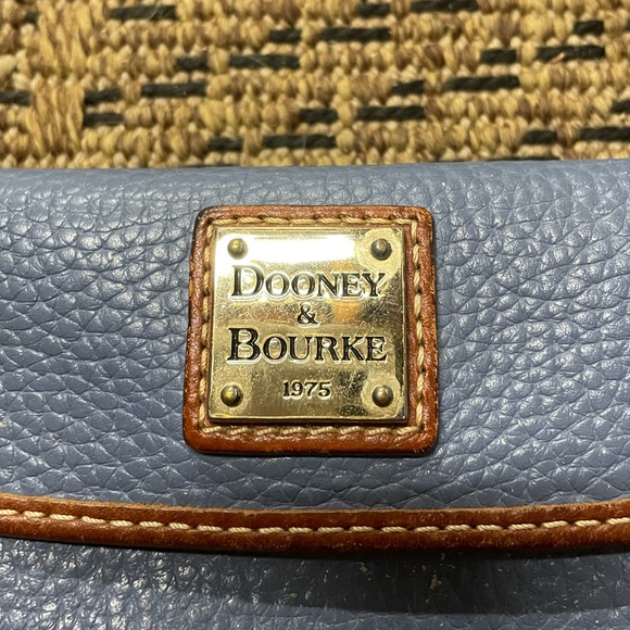 Dooney & Bourke Blue and Brown Leather Trifold Wallet. - Picture 2 of 12